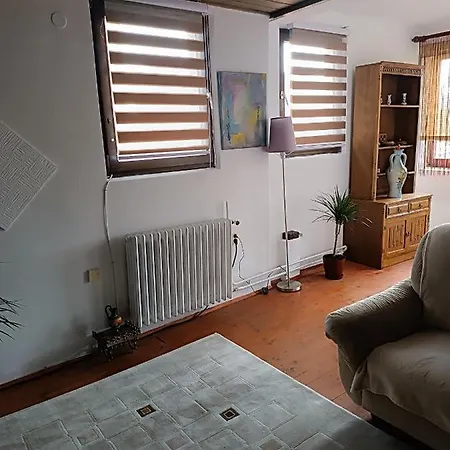 Apartman Ploca